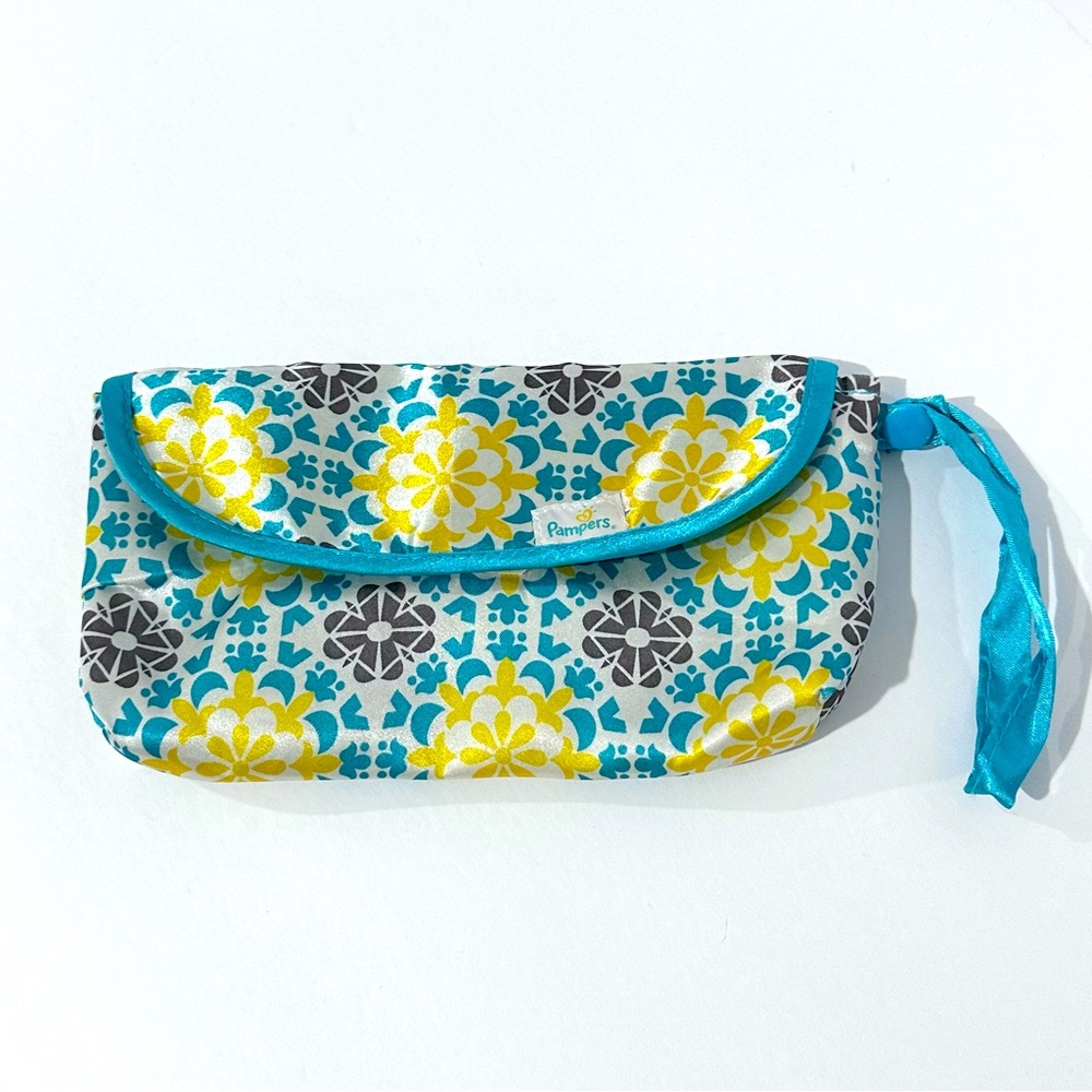 NWOT Pampers Floral Diaper/Baby Wipes Pouch